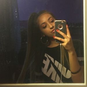 Meet your Posher, Desiree